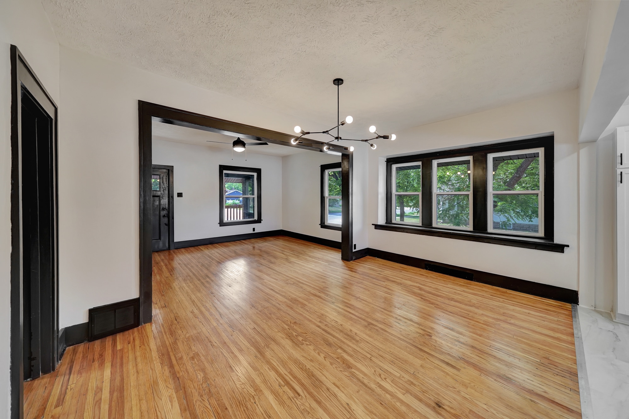 Building Photo - 2429 S 13th St