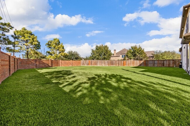 Building Photo - 2102 Granite Brook Ln