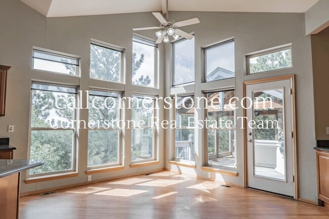 Building Photo - 5535 Jarman St