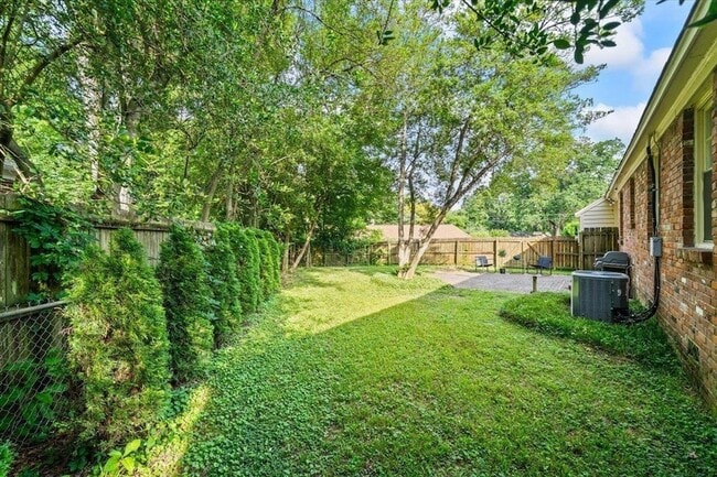 Building Photo - 5081 Rich Rd