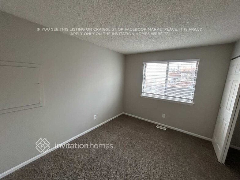 Building Photo - 4445 E 93rd Dr