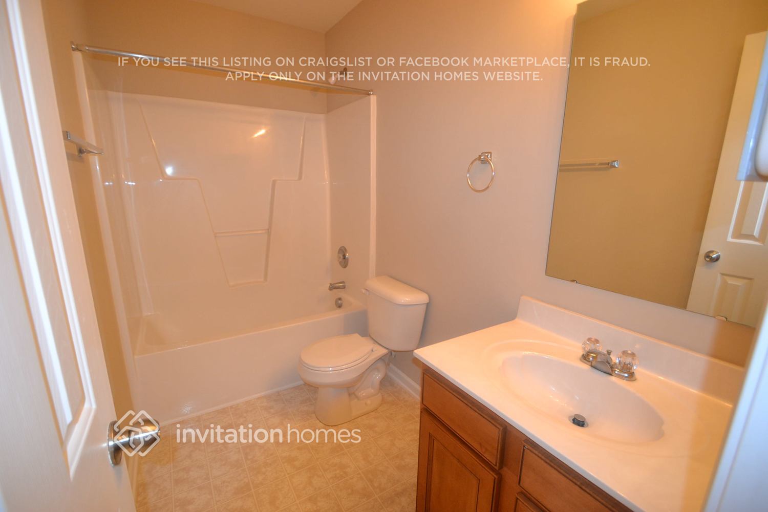Building Photo - 5420 Wyalong Dr