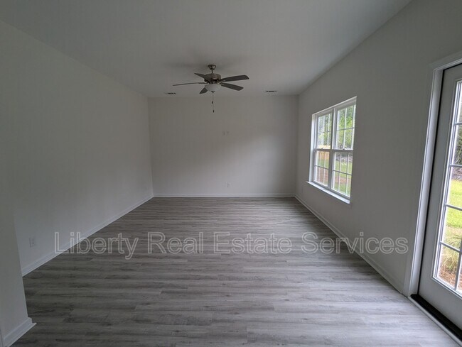 Building Photo - 114 Alcove Ct
