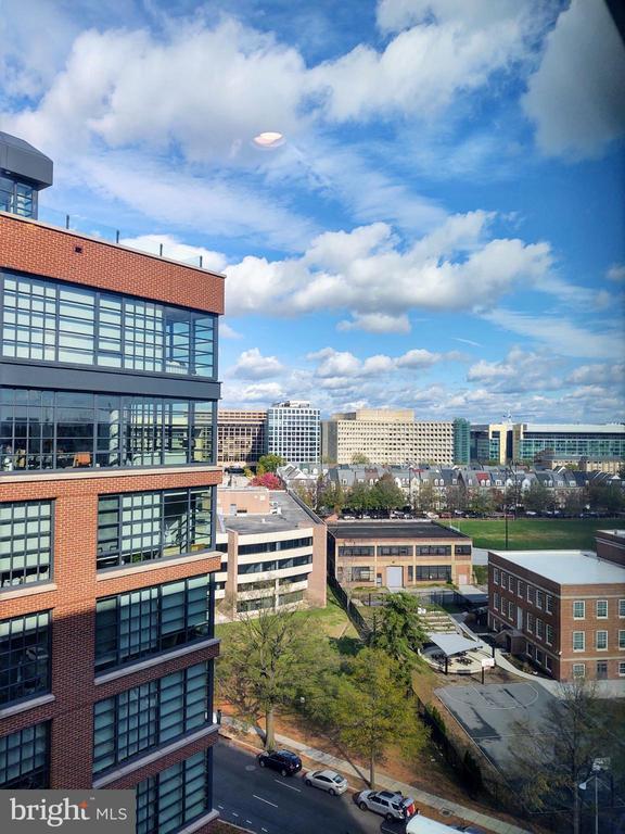 Building Photo - 45 Sutton Square SW