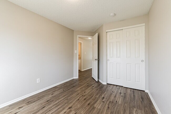 Building Photo - 13538 Raritan Way