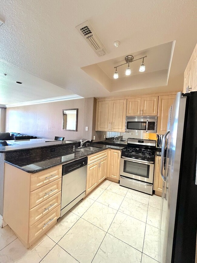 Building Photo - Beautiful, partially furnished 1 bedroom with a view of the Sphere!