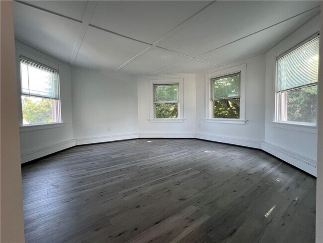 Building Photo - 38 Rhode Island Ave