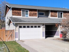 Building Photo - 1306 6th Ave W