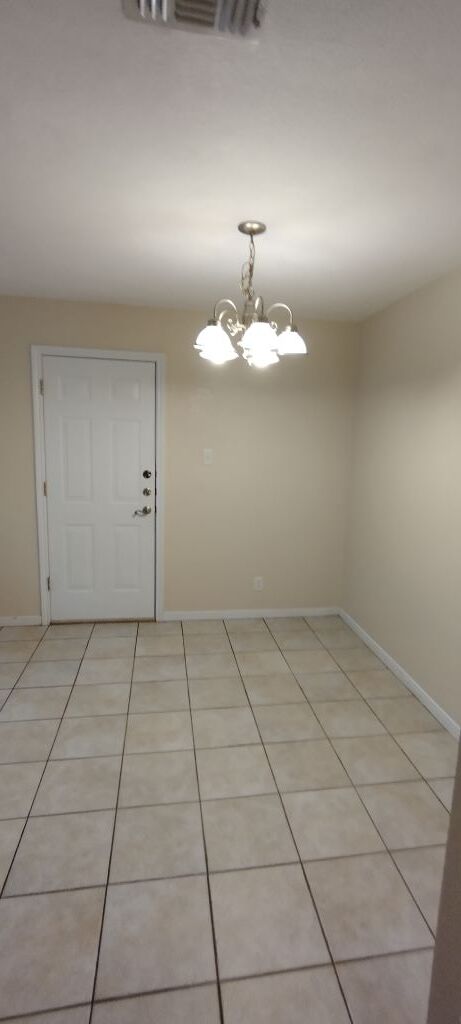 Building Photo - 3707 Dustin Ct