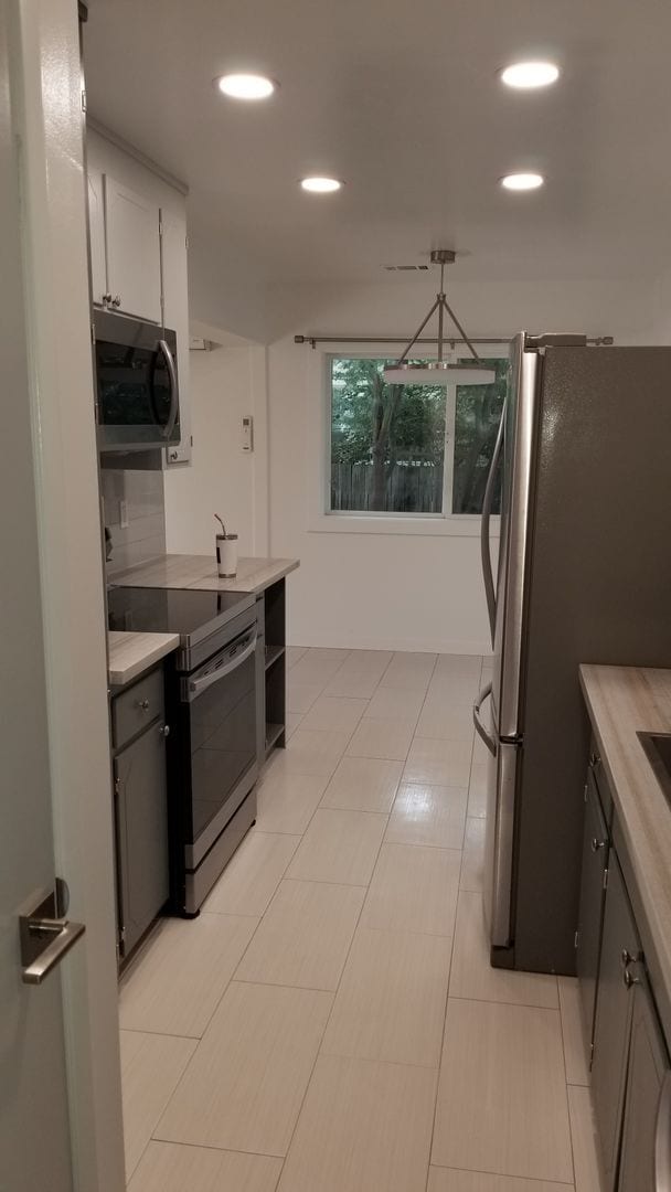 Building Photo - Newly Remodeled Home in East Davis