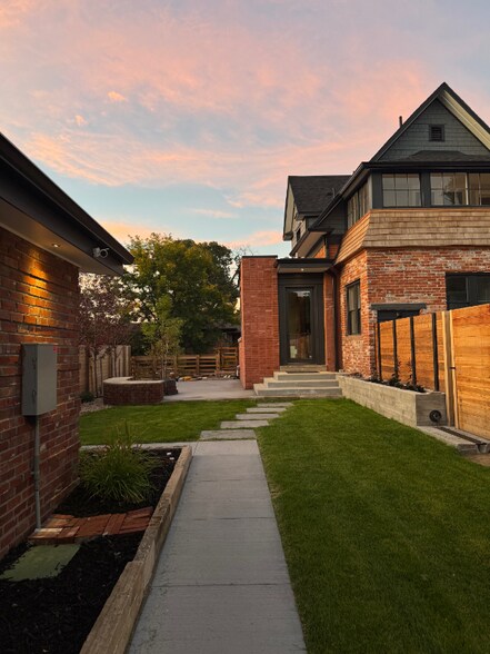 Primary Photo - 2635 W 33rd Ave