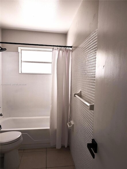 Building Photo - 888 SW 62nd Ave