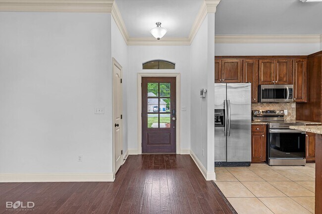 Building Photo - 6484 Soda Point Dr