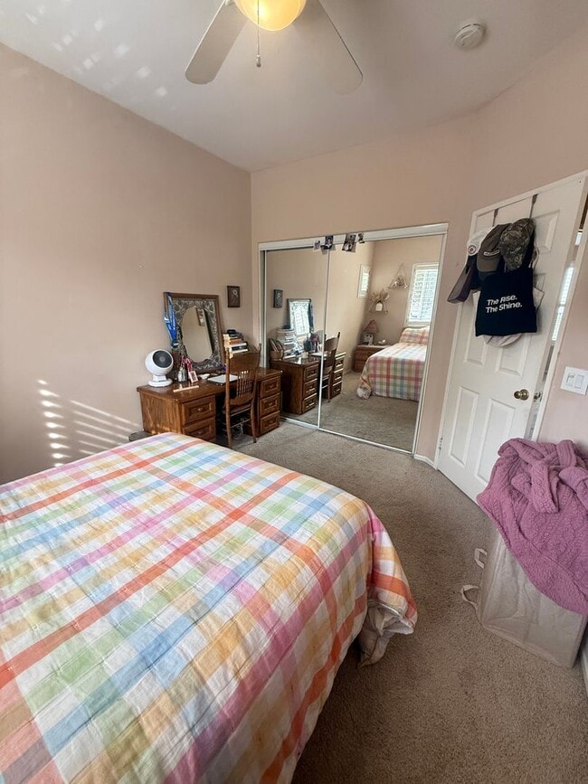 Building Photo - Perfect Encinitas location!