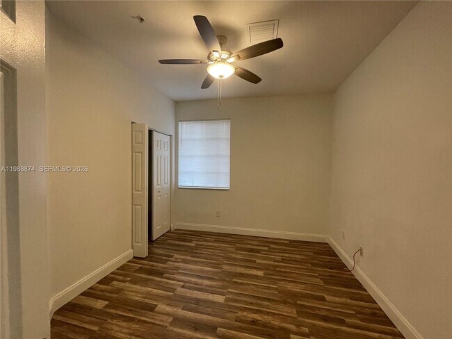 Building Photo - 1955 Marsh Harbor Dr