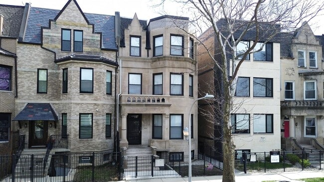 Building Photo - 4347 S Vincennes Ave