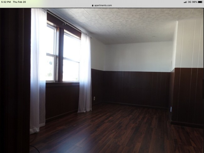 Building Photo - 9687 Main St