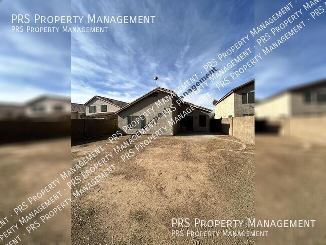 Building Photo - Single Family Home Now Available in Gilber...