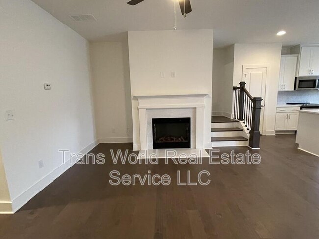 Building Photo - 158 N Auburn Landing Pl