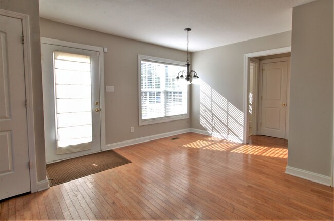 Building Photo - Beautiful 4 Bedroom Home in Sneads Ferry w...