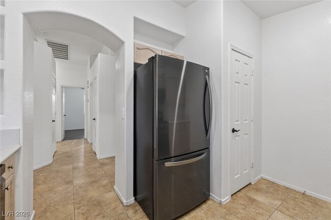 Building Photo - 226 Nautical St