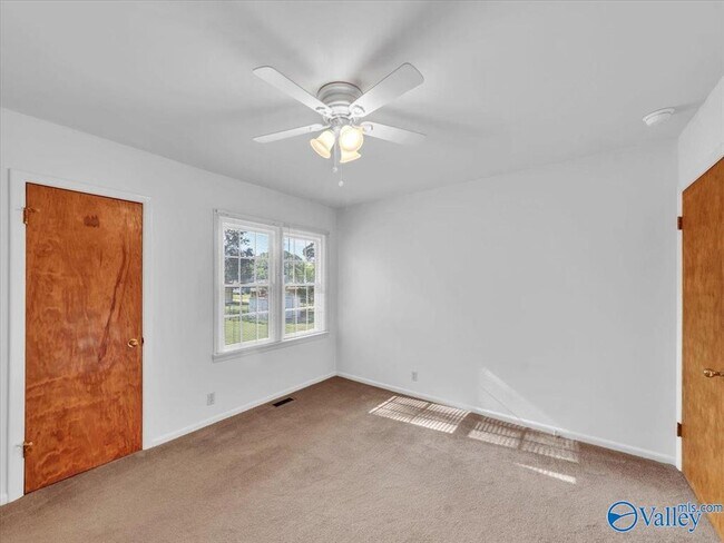 Building Photo - 422 Karter St NW