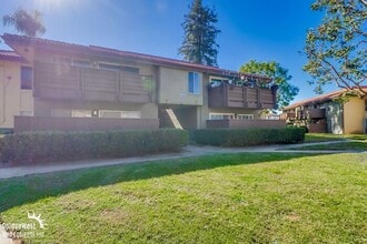 Building Photo - Newly Remodeled 2Bdm 1Ba Condo Located in Oceanside!