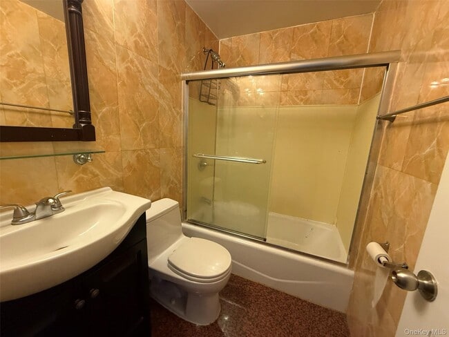 Building Photo - 42-20 196th St