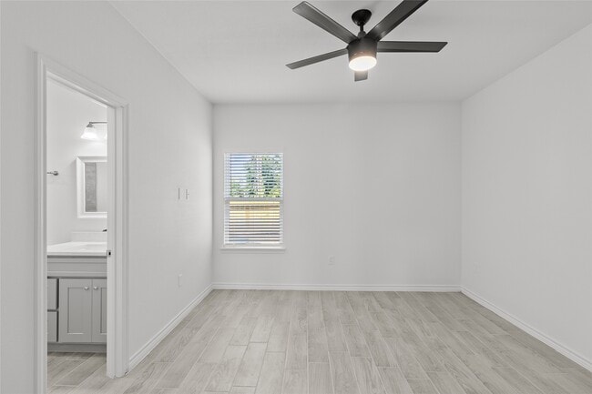 Building Photo - 760 Juneau Ct