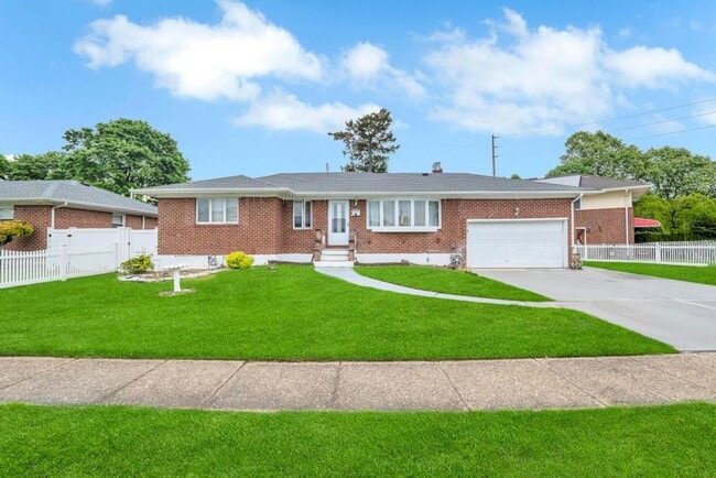 Primary Photo - 3883 Green Pl
