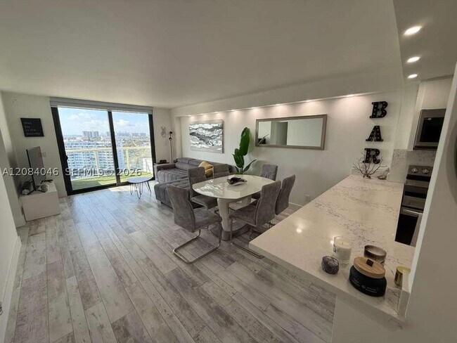 Building Photo - 13499 Biscayne Blvd