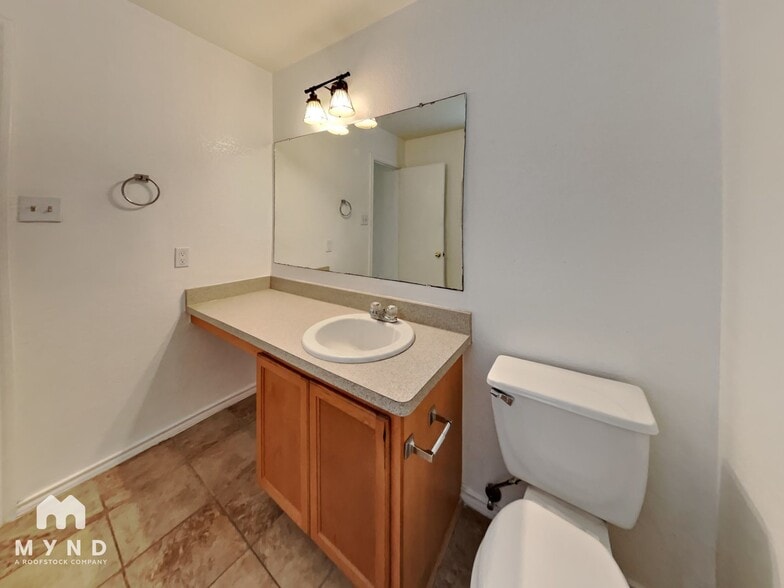 Building Photo - 4523 Rothberger Way