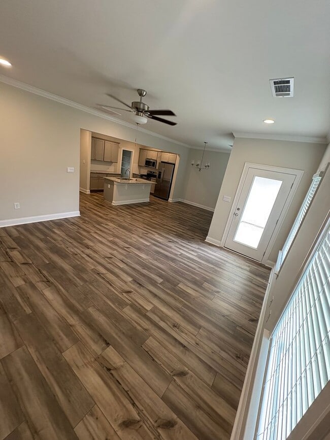 Building Photo - 109 Alva Ct