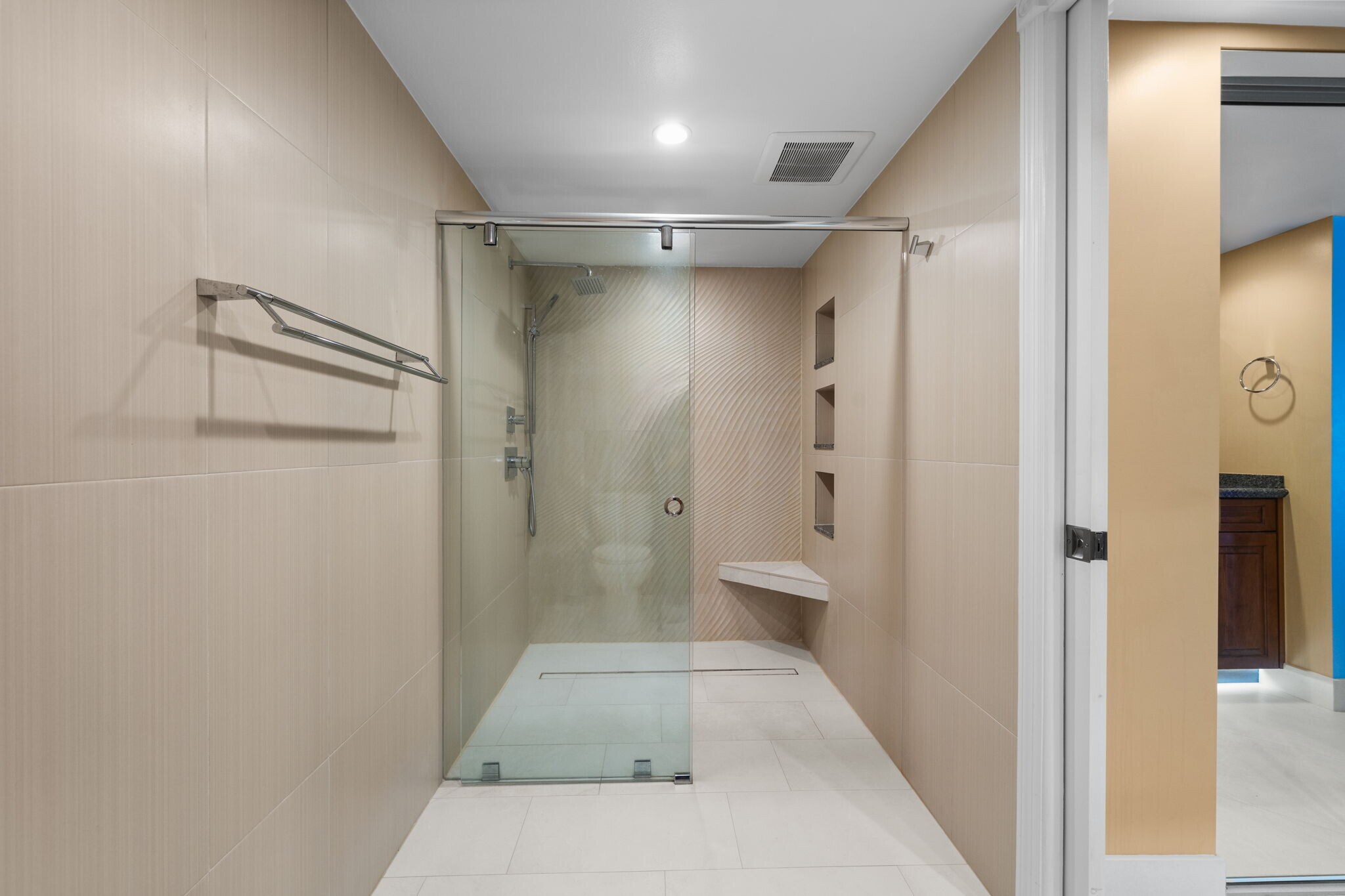 Building Photo - 511 Bayshore Dr