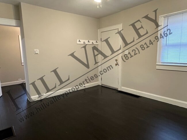 Building Photo - Cozy Two Bedroom in Northside Location