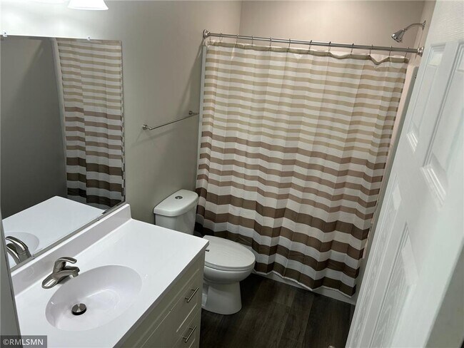 Building Photo - 18512 Salem St NW