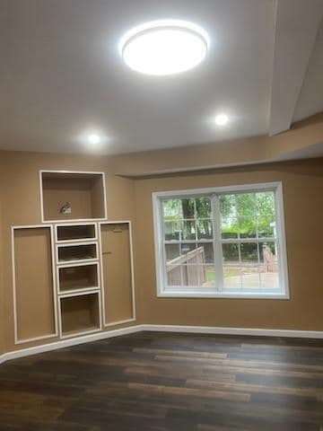 Building Photo - 1624 Longmont Dr
