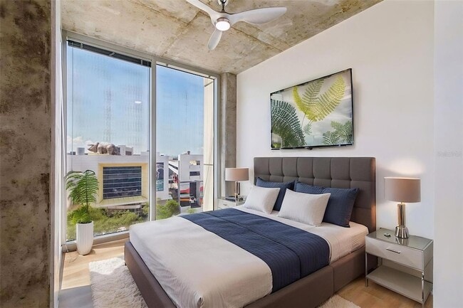 Building Photo - 777 N Ashley Dr