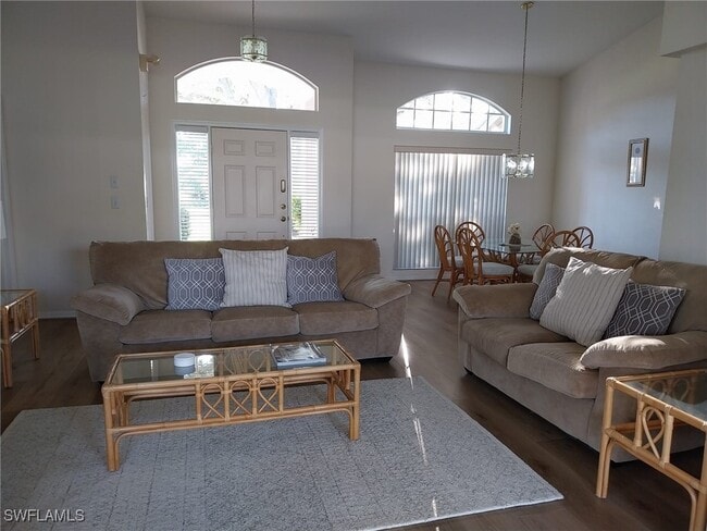 Building Photo - 449 Dundee Ct