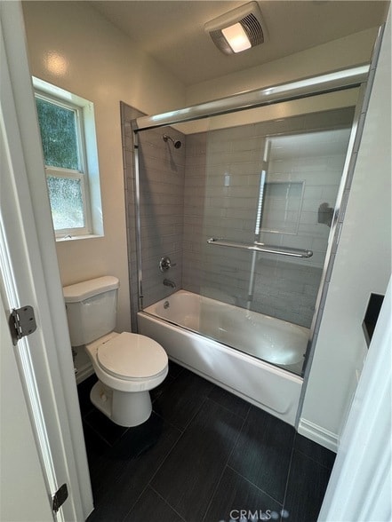 Building Photo - 2304 N Catalina St