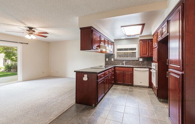 Building Photo - Charming 3-Bedroom Home with Beautifully U...