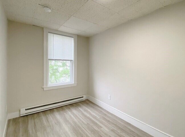 Building Photo - 124 Trenton St