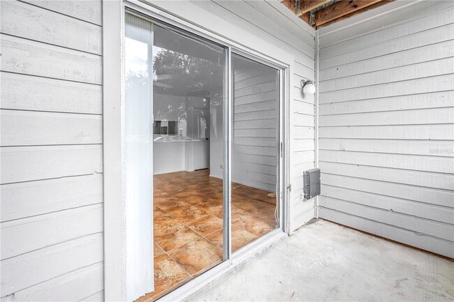 Building Photo - 1400 Gandy Blvd N