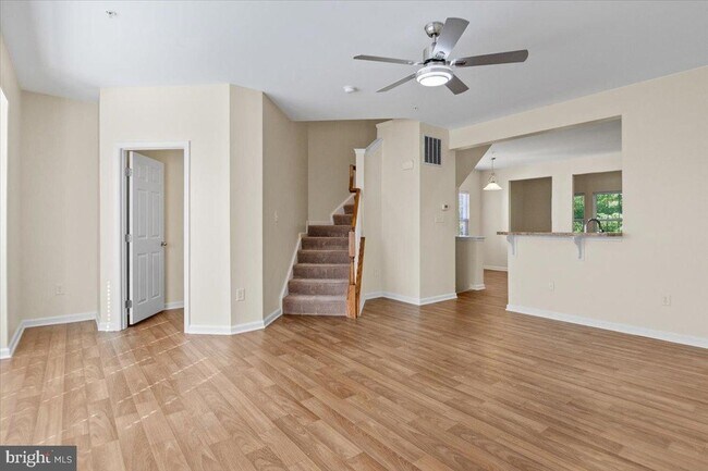 Building Photo - 8329 Autumn Crest Ln