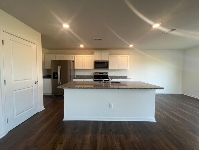 Building Photo - Brand-New 4BR Home for Rent in Kingsport – Be the First Tenant!