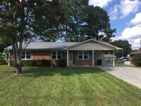 Building Photo - 3/2 House in Garden Lakes $1,395
