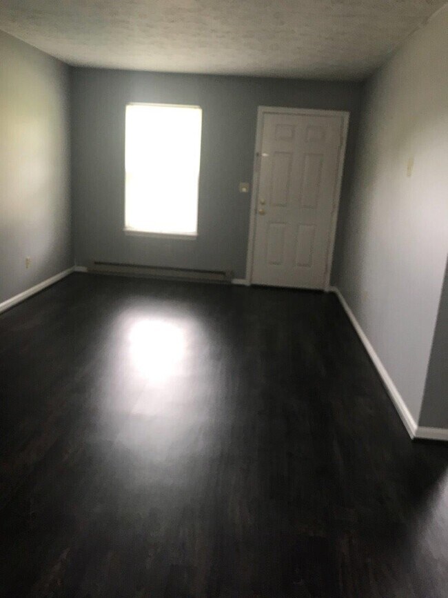 Primary Photo - 152 Fairfax Way