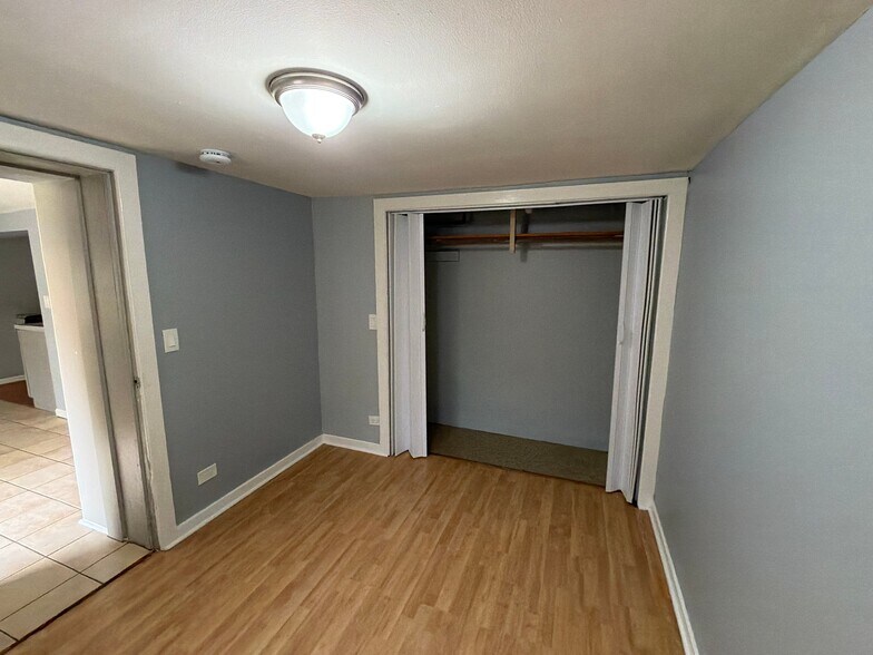 Building Photo - 2701 E 75th Pl