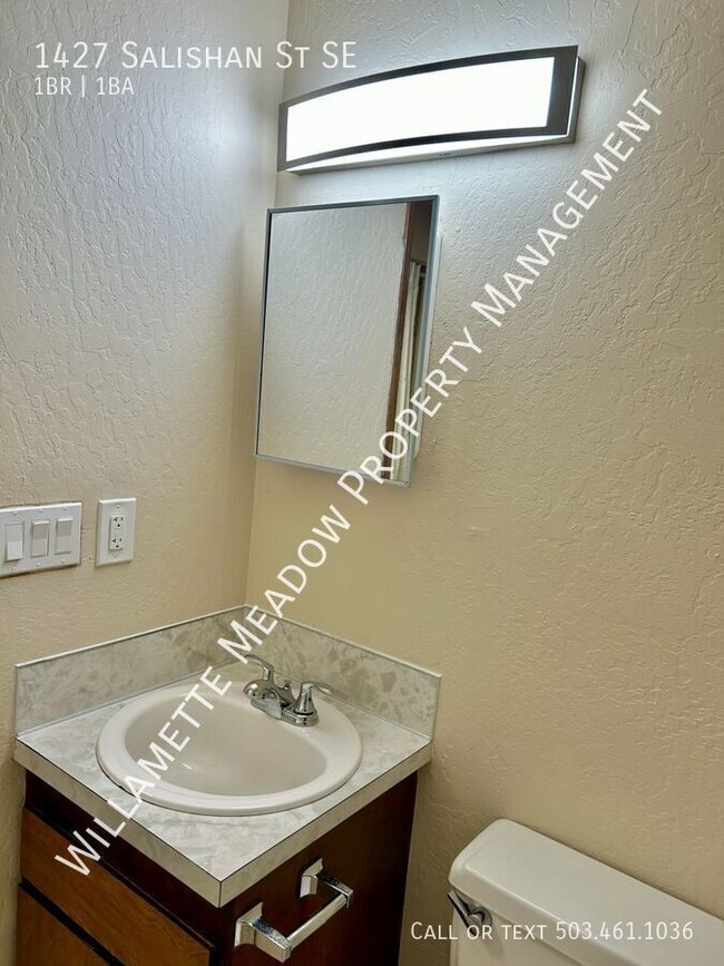 Building Photo - 1427 Salishan St SE