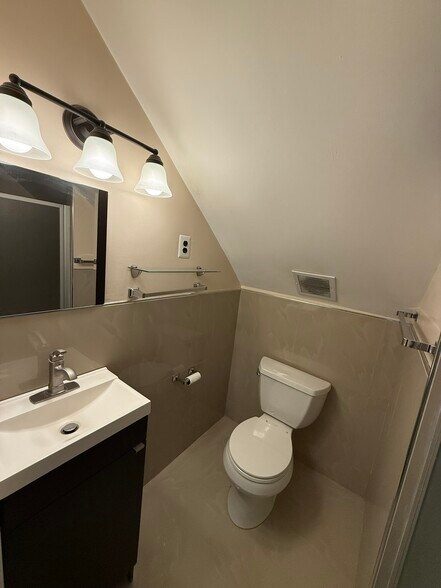 Building Photo - 118 Neshaminy Rd